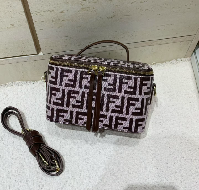 Vanity Crossbody (Pre-Order)