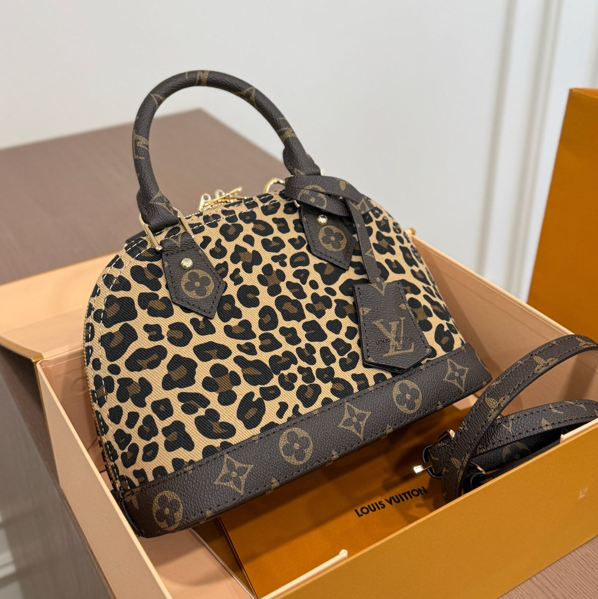 Alma Leopard Bag