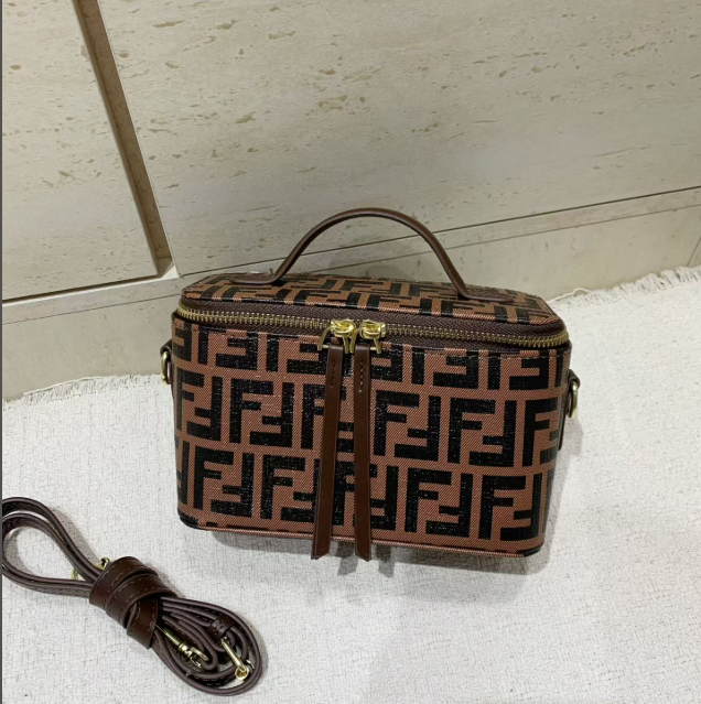 Vanity Crossbody (Pre-Order)