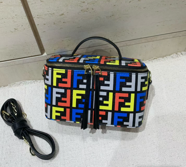 Vanity Crossbody (Pre-Order)