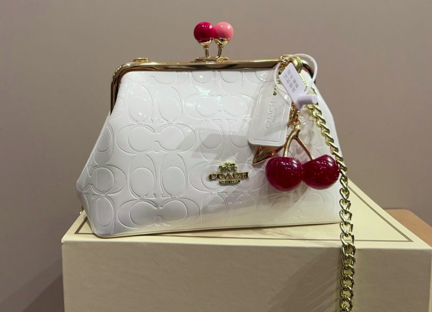 Kisslock Crossbody (Pre-Order)