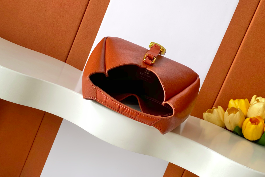 G-Hobo Bag (Pre-Order)