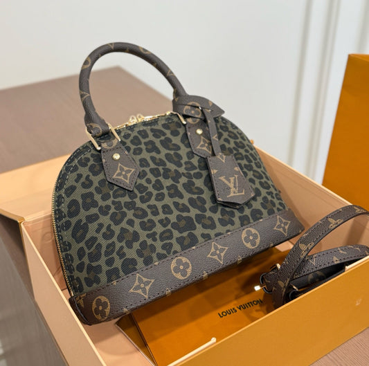 Alma Leopard Bag