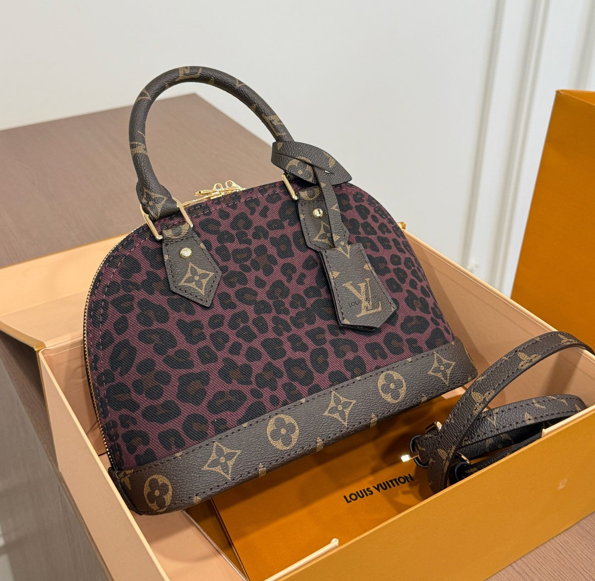 Alma Leopard Bag
